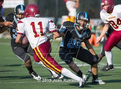 Thumbnail 2 in La Canada vs. Salesian photogallery.