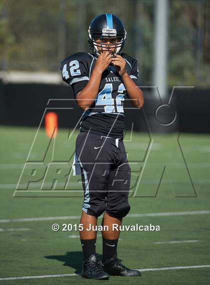 Thumbnail 1 in La Canada vs. Salesian photogallery.
