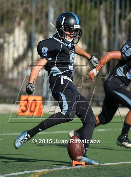 Thumbnail 3 in La Canada vs. Salesian photogallery.