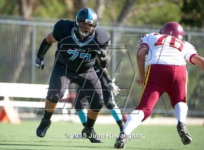 Thumbnail 1 in La Canada vs. Salesian photogallery.