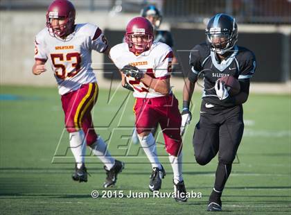 Thumbnail 2 in La Canada vs. Salesian photogallery.