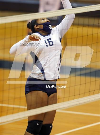 Thumbnail 2 in Myers Park @ Hickory Ridge photogallery.