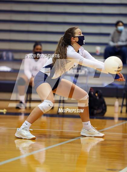 Thumbnail 3 in Myers Park @ Hickory Ridge photogallery.