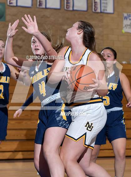 Thumbnail 3 in Gridley vs. Nevada Union (Chavez Christmas Classic) photogallery.