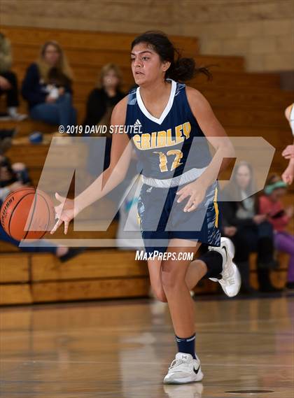 Thumbnail 2 in Gridley vs. Nevada Union (Chavez Christmas Classic) photogallery.