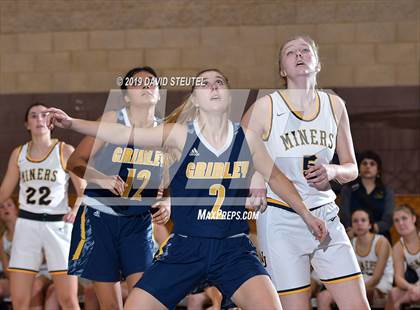 Thumbnail 2 in Gridley vs. Nevada Union (Chavez Christmas Classic) photogallery.