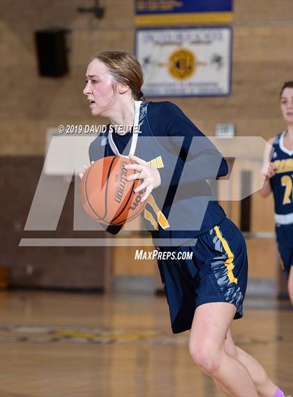 Thumbnail 3 in Gridley vs. Nevada Union (Chavez Christmas Classic) photogallery.