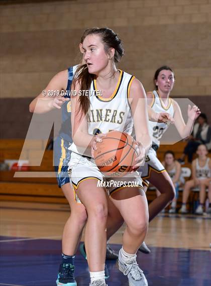 Thumbnail 1 in Gridley vs. Nevada Union (Chavez Christmas Classic) photogallery.