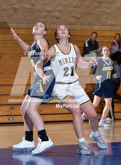 Thumbnail 1 in Gridley vs. Nevada Union (Chavez Christmas Classic) photogallery.