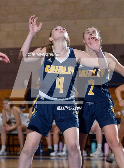 Thumbnail 3 in Gridley vs. Nevada Union (Chavez Christmas Classic) photogallery.