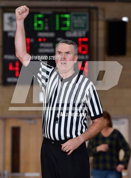 Thumbnail 2 in Gridley vs. Nevada Union (Chavez Christmas Classic) photogallery.