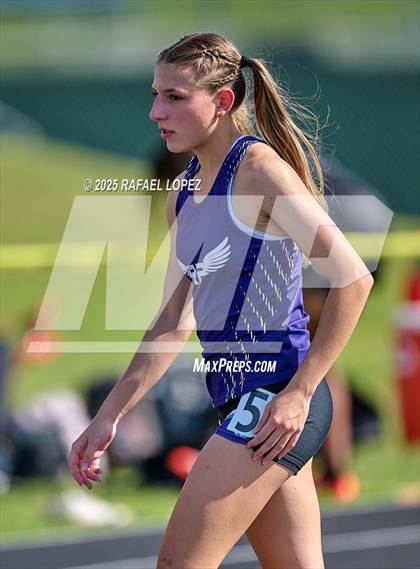 Thumbnail 2 in UIL 6A Track & Field Area 21&22 (300 Hurdles) photogallery.