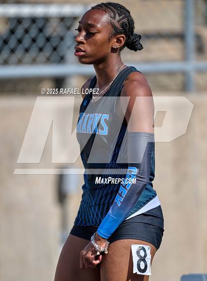 Thumbnail 3 in UIL 6A Track & Field Area 21&22 (300 Hurdles) photogallery.