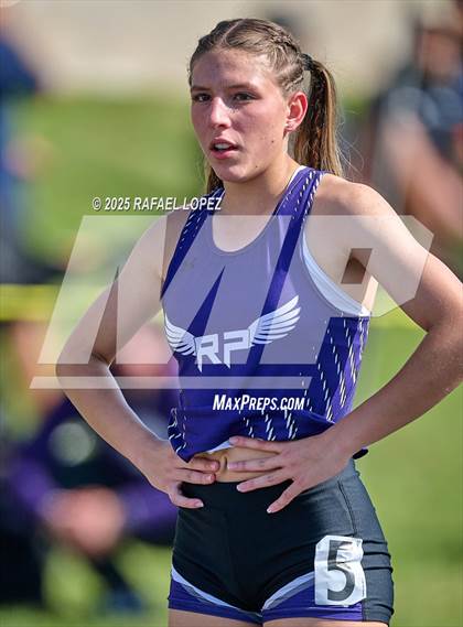 Thumbnail 2 in UIL 6A Track & Field Area 21&22 (300 Hurdles) photogallery.