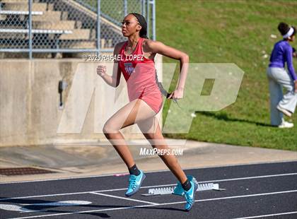 Thumbnail 2 in UIL 6A Track & Field Area 21&22 (300 Hurdles) photogallery.