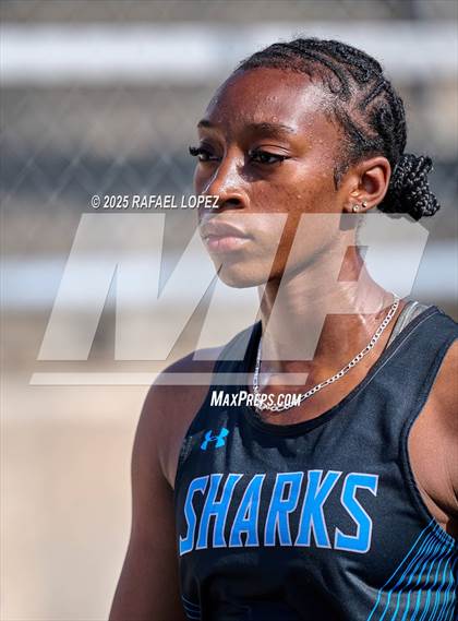 Thumbnail 1 in UIL 6A Track & Field Area 21&22 (300 Hurdles) photogallery.