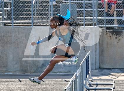 Thumbnail 1 in UIL 6A Track & Field Area 21&22 (300 Hurdles) photogallery.