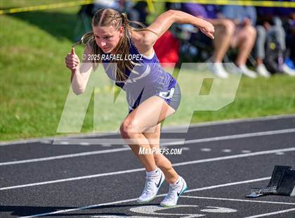 Thumbnail 2 in UIL 6A Track & Field Area 21&22 (300 Hurdles) photogallery.