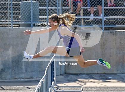 Thumbnail 3 in UIL 6A Track & Field Area 21&22 (300 Hurdles) photogallery.