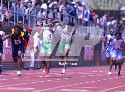 Thumbnail 3 in Penn Relays (4 X 100 Meter) photogallery.