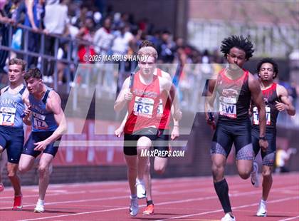 Thumbnail 3 in Penn Relays (4 X 100 Meter) photogallery.