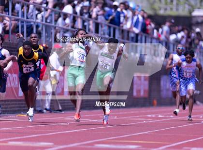 Thumbnail 3 in Penn Relays (4 X 100 Meter) photogallery.