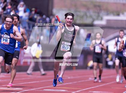 Thumbnail 1 in Penn Relays (4 X 100 Meter) photogallery.