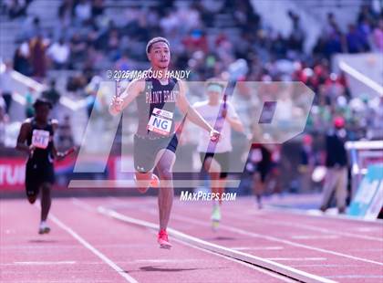 Thumbnail 1 in Penn Relays (4 X 100 Meter) photogallery.