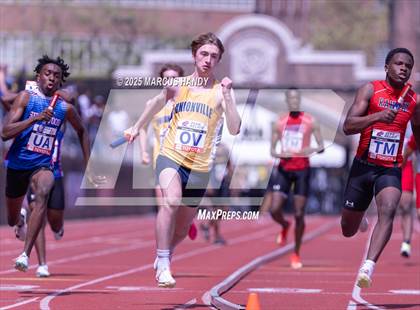 Thumbnail 1 in Penn Relays (4 X 100 Meter) photogallery.