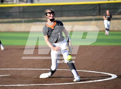 Thumbnail 2 in Caldwell vs Rockdale photogallery.