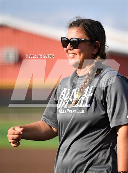 Thumbnail 1 in Caldwell vs Rockdale photogallery.