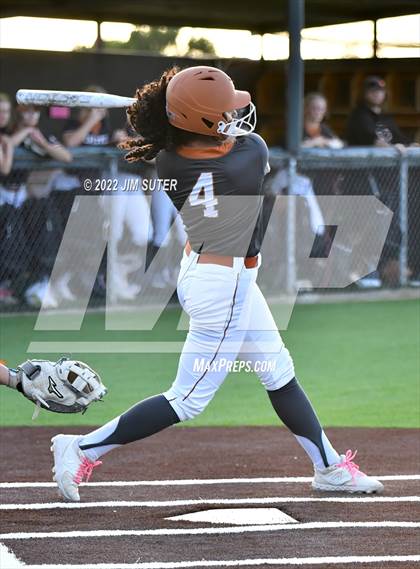 Thumbnail 2 in Caldwell vs Rockdale photogallery.