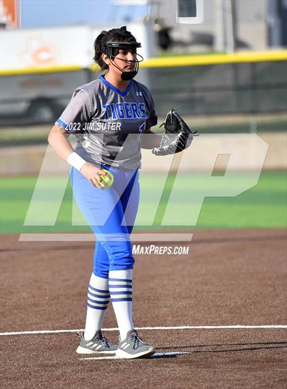 Thumbnail 2 in Caldwell vs Rockdale photogallery.