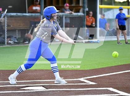 Thumbnail 2 in Caldwell vs Rockdale photogallery.