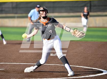Thumbnail 2 in Caldwell vs Rockdale photogallery.