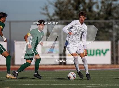 Thumbnail 1 in Hug vs. Palo Verde (NIAA 5A Semifinal) photogallery.