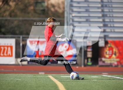 Thumbnail 1 in Hug vs. Palo Verde (NIAA 5A Semifinal) photogallery.
