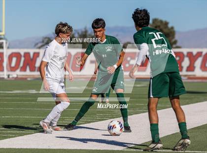 Thumbnail 2 in Hug vs. Palo Verde (NIAA 5A Semifinal) photogallery.