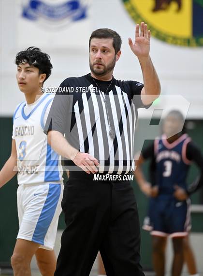 Thumbnail 2 in Justin-Siena vs. El Capitan (50th Jack Scott Tournament) photogallery.