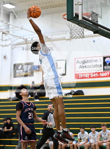 Thumbnail 1 in Justin-Siena vs. El Capitan (50th Jack Scott Tournament) photogallery.