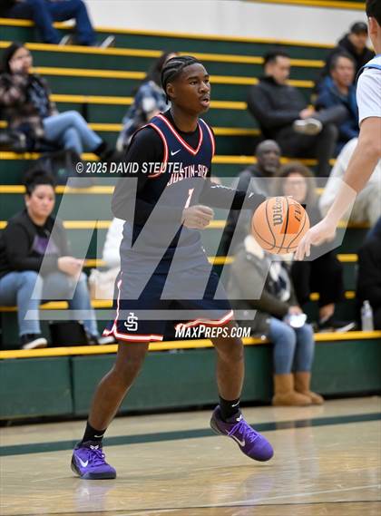 Thumbnail 1 in Justin-Siena vs. El Capitan (50th Jack Scott Tournament) photogallery.