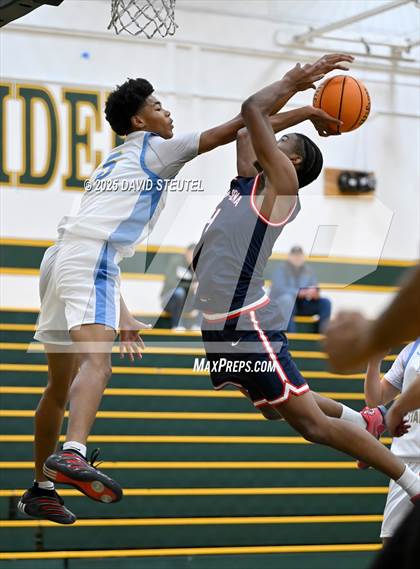 Thumbnail 3 in Justin-Siena vs. El Capitan (50th Jack Scott Tournament) photogallery.