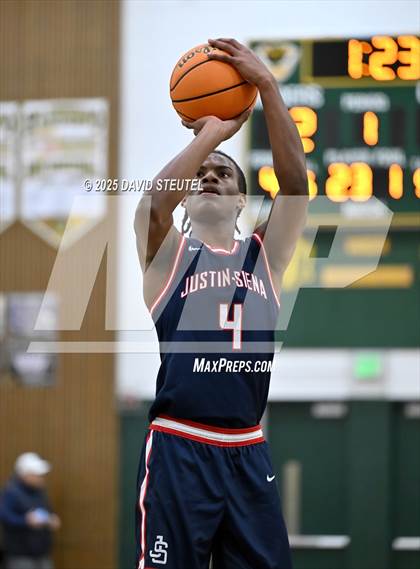 Thumbnail 2 in Justin-Siena vs. El Capitan (50th Jack Scott Tournament) photogallery.