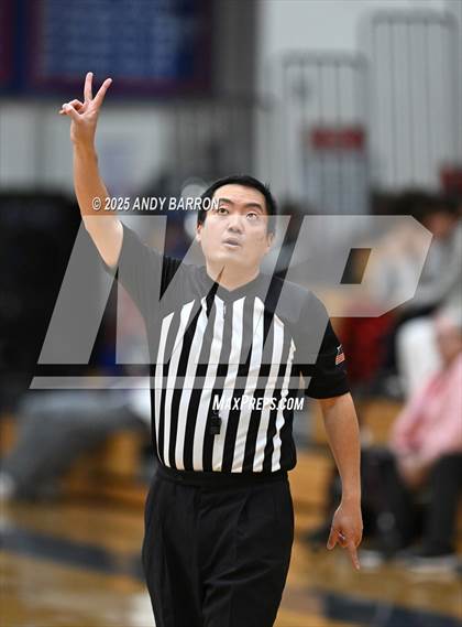 Thumbnail 3 in Douglas @ Reno photogallery.