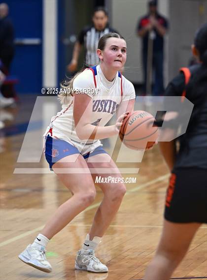 Thumbnail 3 in Douglas @ Reno photogallery.