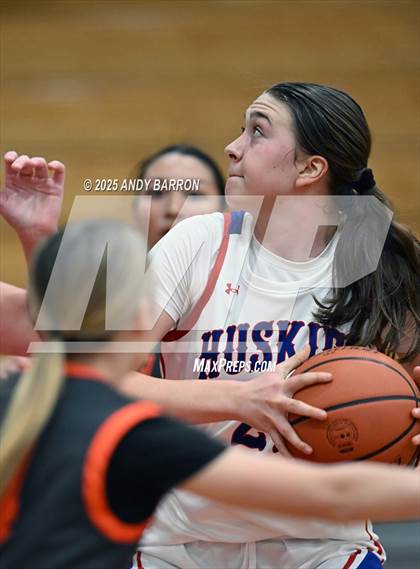 Thumbnail 3 in Douglas @ Reno photogallery.