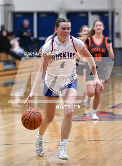 Thumbnail 3 in Douglas @ Reno photogallery.