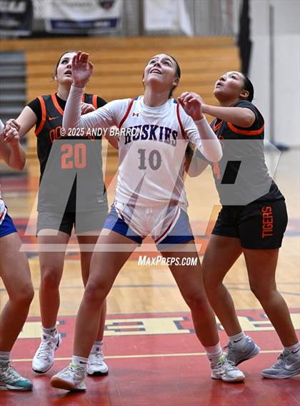 Thumbnail 3 in Douglas @ Reno photogallery.