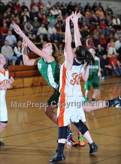 Thumbnail 1 in Regis vs. Osseo-Fairchild (D3 Regional Final) photogallery.