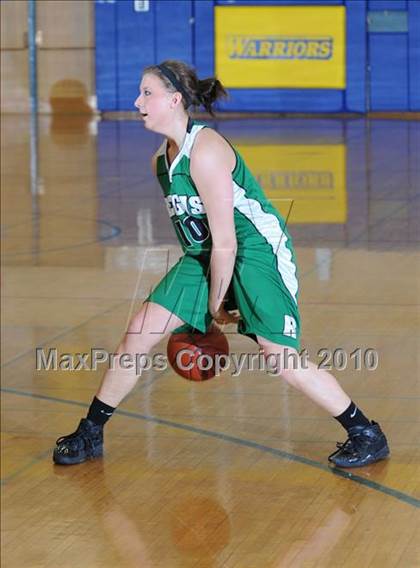 Thumbnail 1 in Regis vs. Osseo-Fairchild (D3 Regional Final) photogallery.